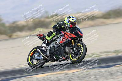 media/Oct-30-2025-Racers Edge (Thu) [[dabbdaf680]]/3-B Group/Session 5 (Turn 6)/